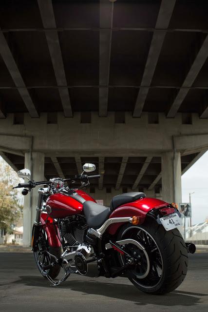 Harley-Davidson FXSB Breakout 2013