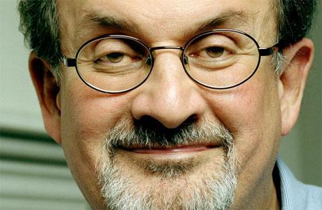 Lo scrittore Salman Rushdie