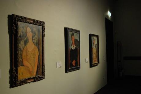 Modigliani, Soutine e gli artisti maledetti - Tre Modigliani - Foto di Francesco Pomarico Netter, Modigliani, Soutine: il Mecenate e la Generazione Perduta