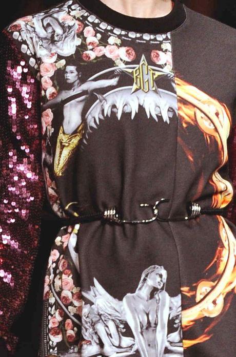 STAMPE, PATTERNS E EFFETTI DI SUPERFICIE DALLA SETTIMANA DELLA MODA DI PARIGI / 7