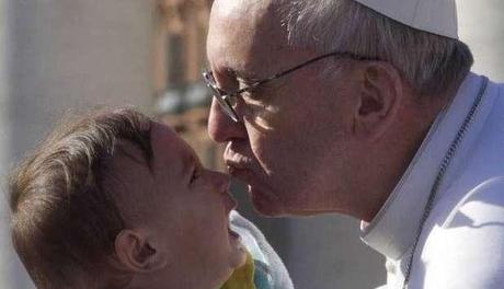 Papa Francesco a San Pietro (Ansa)