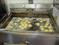 Le zeppole di san Giuseppe della Casa del Dolce a Piano di Sorrento.