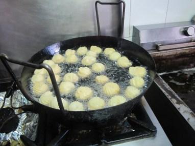 Le zeppole di san Giuseppe della Casa del Dolce a Piano di Sorrento.