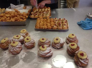 Le zeppole di san Giuseppe della Casa del Dolce a Piano di Sorrento.