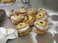 Le zeppole di san Giuseppe della Casa del Dolce a Piano di Sorrento.