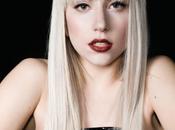Lady Gaga, abito sposa sarà griffato Versace