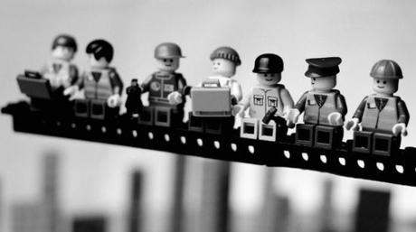 lego-workers-1920x10803