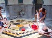 Hamam, sodomiti turisti fessacchiotti