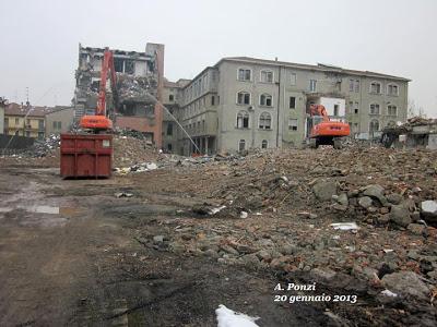 Scene d'ordinaria demolizione