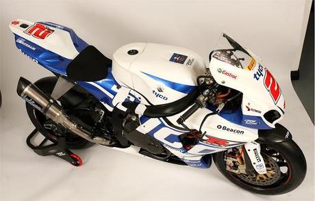 Suzuki GSX-R 1000 BSB Team Tyco Suzuki 2013