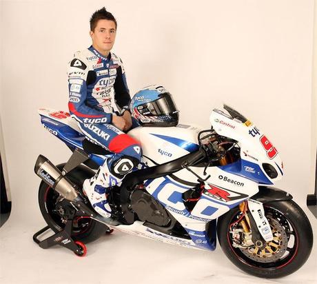 Suzuki GSX-R 1000 BSB Team Tyco Suzuki 2013