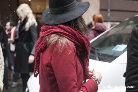 Smilingischic , fashion blog, streestyle, MFW , red accents