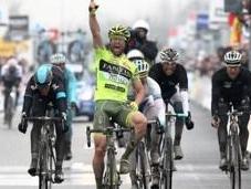 Oscar Gatto conquista Dwars door Vlaanderen