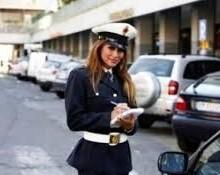 Ornella Roddi avvenente vigile