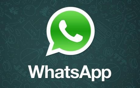 WhatsApp a pagamento, la Rete si ribella