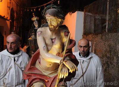 LA VIA CRUCIS DI POSITANO