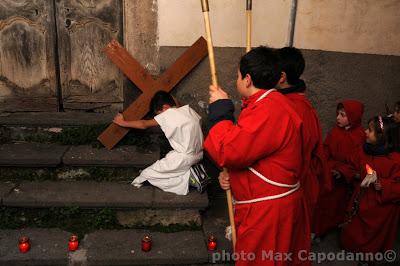 LA VIA CRUCIS DI POSITANO