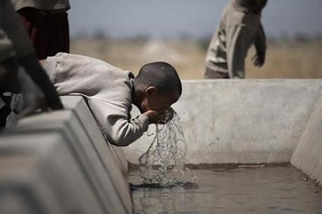 Un miliardo di persone soffre ancora la sete