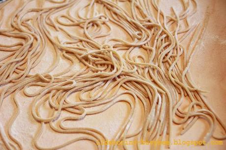 Spaghetti alla Chitarra... con Sugo di Pomodoro e Pancetta