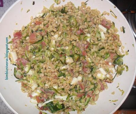 Grano con speck e zucchine