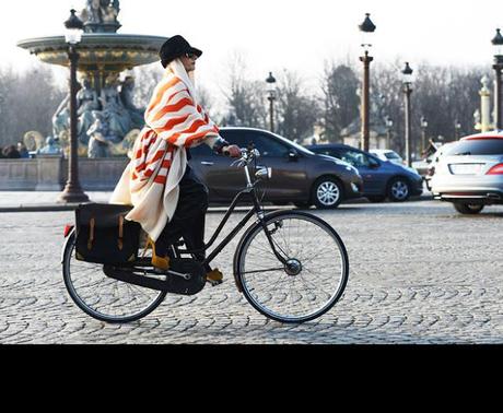 girls on bikes!