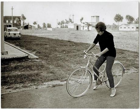 girls on bikes!