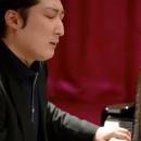 Masayuki Akuzawa al pianoforte