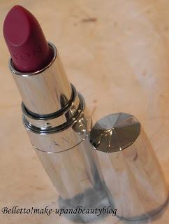 Avon - Rossetto Perfect Kiss nei colori Lacy Mauve e Mauve Allure