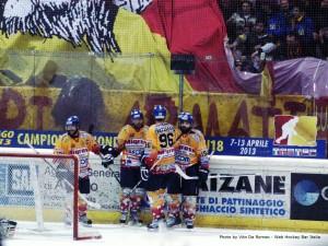 Asiago stratosferico: con Di Domenico e Bentivoglio in formato NHL, gli Stellati travolgono la Valpe in uno Stadio Odegar infuocato. (by Vito De Romeo)