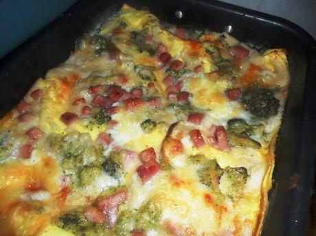 lasagna con broccoli e prosciutto cotto a dadini ini