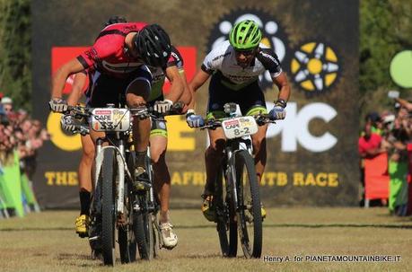 CAPE EPIC: Vincono  Sauser e Kulhavy per Burry Stander