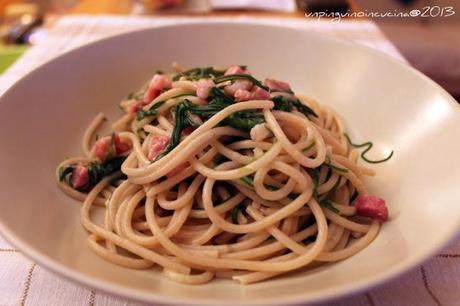 Spaghetti di farro con agretti, pancetta e pecorino