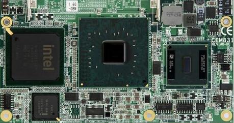 Intel utilizzerà il socket LGA almeno fino al 2015