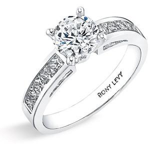 Engagement rings: un diamante è per sempre.