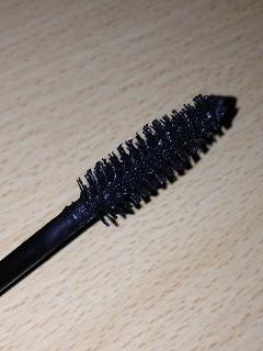 Prima review: mascara I love Extreme di Essence