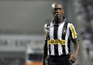 Seedorf-Botafogo-Foto-Bruno-Lima_LANIMA20120722_0190_26