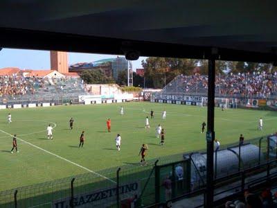 Venezia:durante il minuto di silenzio nel derby insulti a Mennea