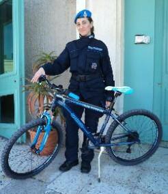 Agenti in bici al carcere di Trapani