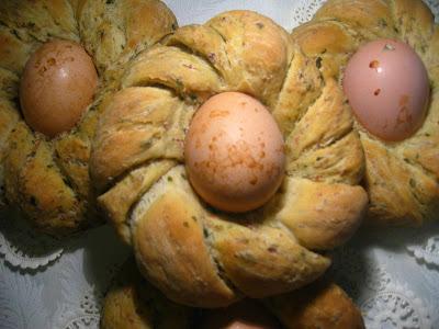 Per Pasqua Ciambelline profumate  con le uova