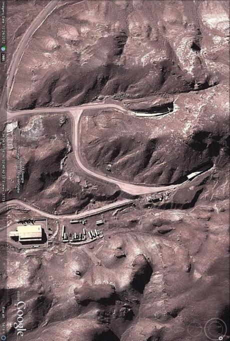 I due ingressi nel sito di Quds, scavati nella montagna
