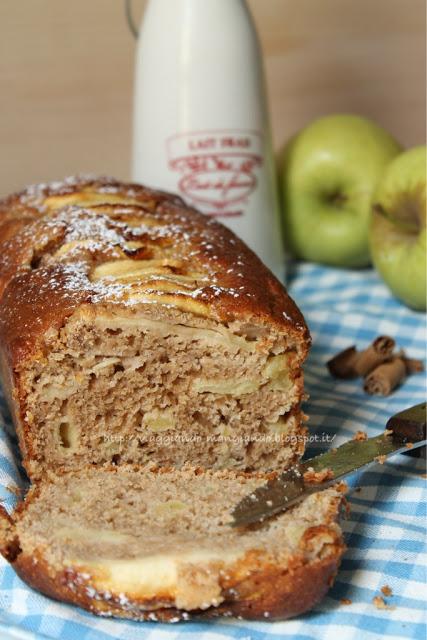 CAKE DI FARINA INTEGRALE, MELE E CANNELLA