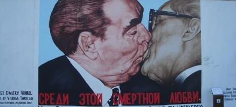 GERMANIA: Con il muro, Berlino vende se stessa e la sua Storia Berlin Galio Flickr