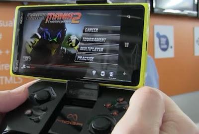 Il Lumia 920 con controller MOGA Pro!