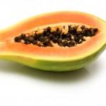 Un frutto contro tumori, batteri e invecchiamento: la papaya
