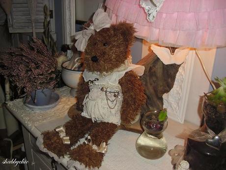 shabbychic,che gioia vestire i miei Teddy!