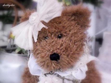 shabbychic,che gioia vestire i miei Teddy!