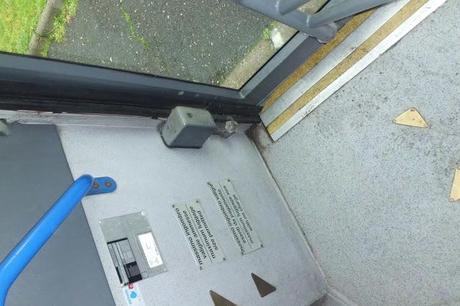 Riceviamo e pubblichiamo da un dipendente Atac (o Tevere TPL) che ci chiede di restare anonimo: i sedili degli autisti dei bus...