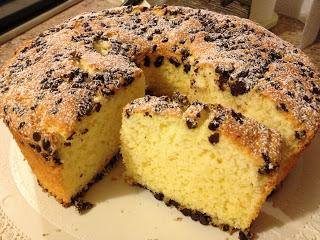 CHIFFON CAKE AL COCCO E GOCCE DI CIOCCOLATO