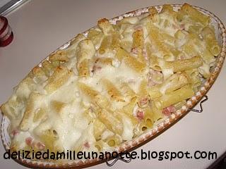 PASTA GRATINATA CON PROSCIUTTO E PROVOLA