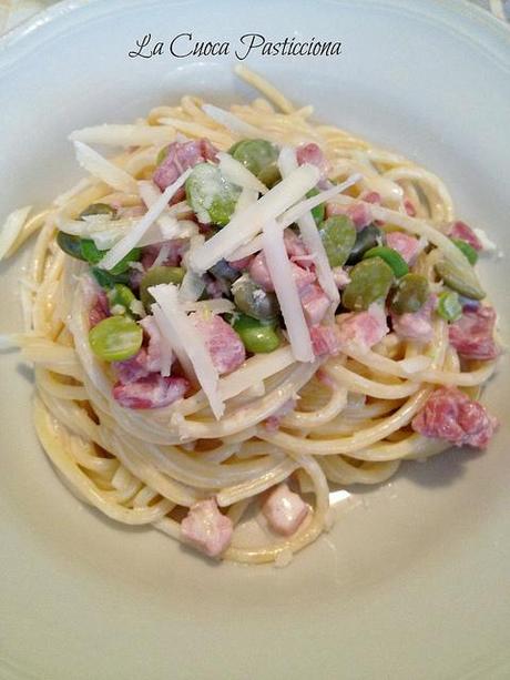 Spaghetti al guanciale, favette, panna e pecorino romano